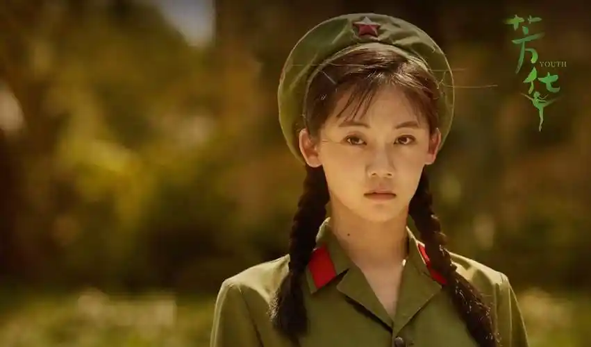 她曾在饭局被逼跳舞,又与郑凯未婚先孕?今事业高开低走遭人碾压