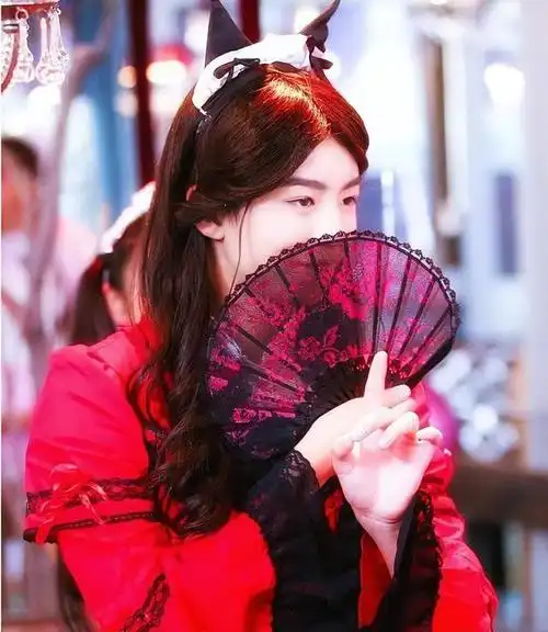 9位男扮女装的男星有的比女人还要美这让女同胞情何以堪