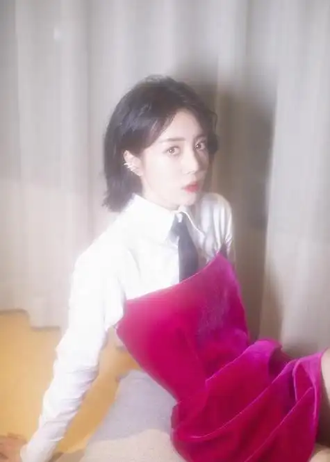 其中,李溪芮作为一位有实力的演员,因出演《漂亮的李慧珍》和《曾少年