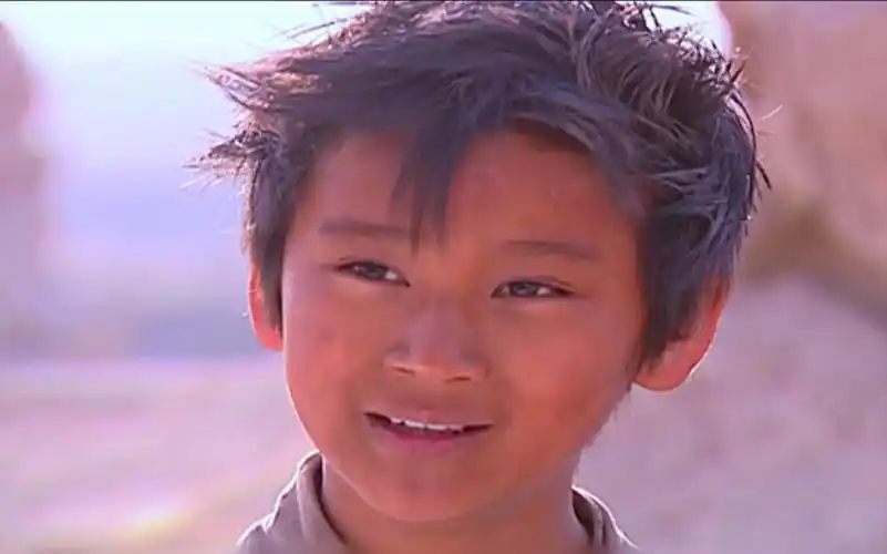 侠客行:第1集:狗哥开局一条狗装备全靠捡,意外获得玄铁令开启非凡人生