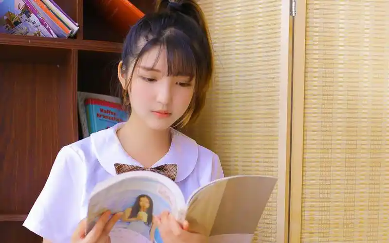 原图你的电脑分辨率(1600x1600)→生成壁纸显示:√欣赏模式全屏模式