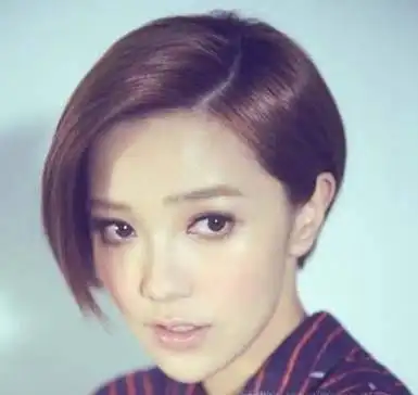 无刘海短发图片