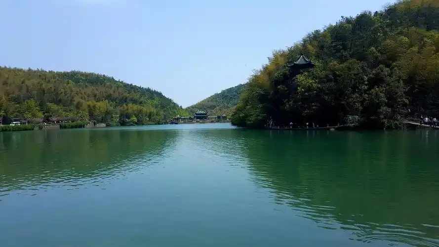 江苏省无锡市宜兴市湖父镇黄塔竹海风景区