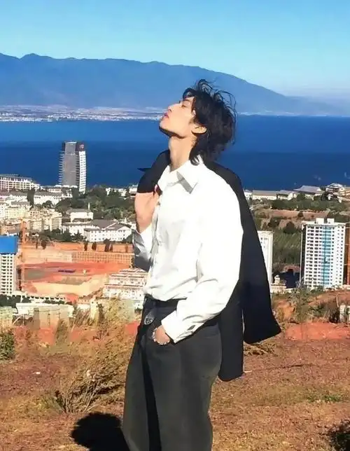 健身界的"木村拓哉",有这神仙颜值,还练什么大胸肌腹肌