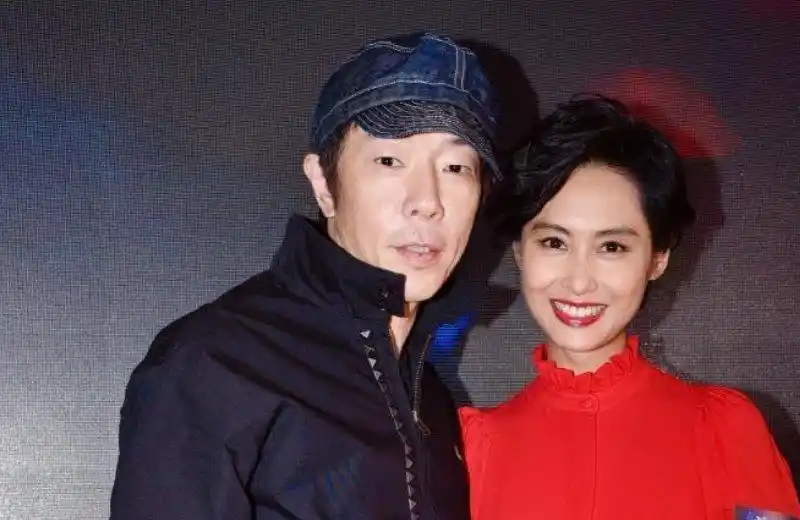 黄贯中与朱茵因狗结缘为她禁欲十四年发文声讨父亲