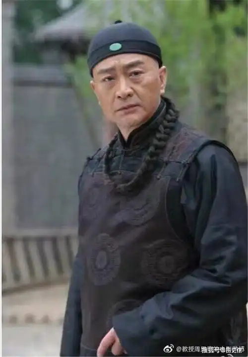 周里京晒电视剧茶馆常四爷剧照当年男神老了