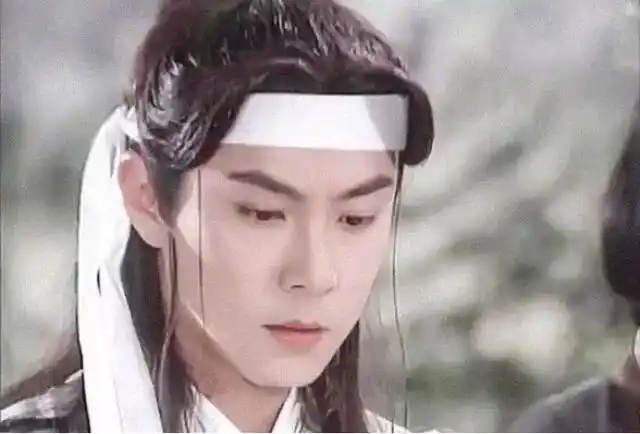 从小被家暴的张卫健,是如何逆袭成童年男神的?比你想象的要曲折