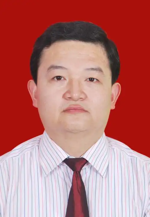 领导简历1994.08-1999.11    灵石