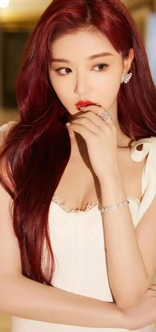 女神孔雪儿唯美壁纸