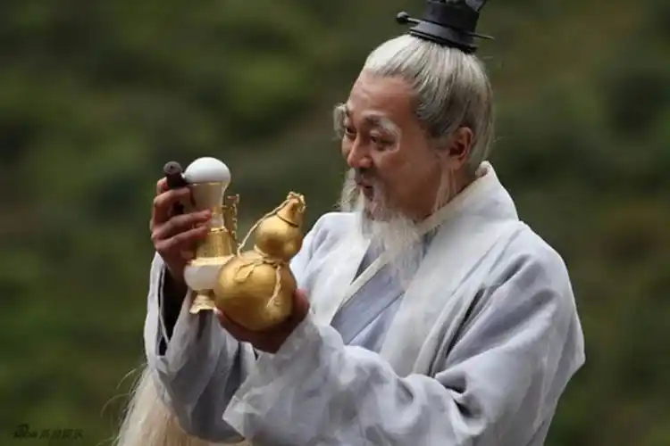 老百姓最崇拜的"神仙",不是玉皇大帝也不是太上老君,而是他