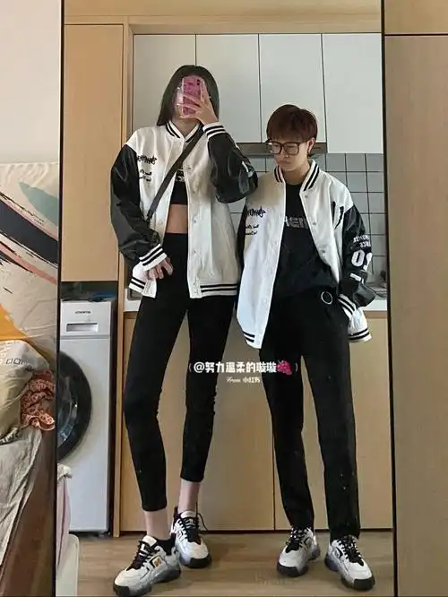 185和165拽酷情侣穿搭两个女生也很高级