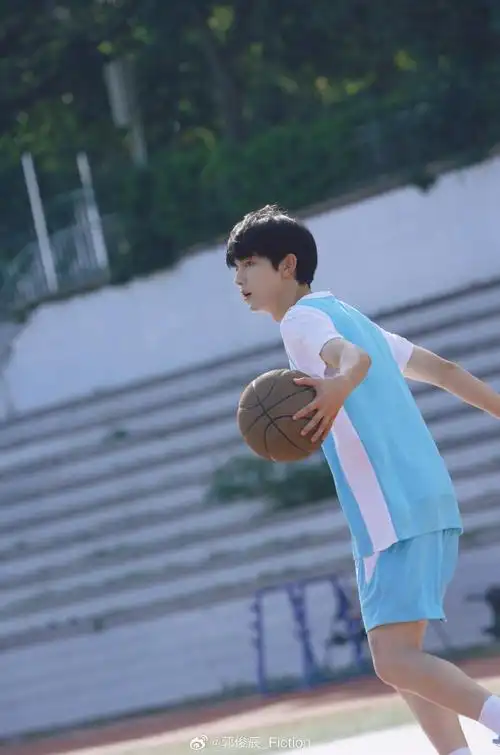 就要辰现在#很久没打球了,已经明显感觉到四肢不协调了郭俊辰超话