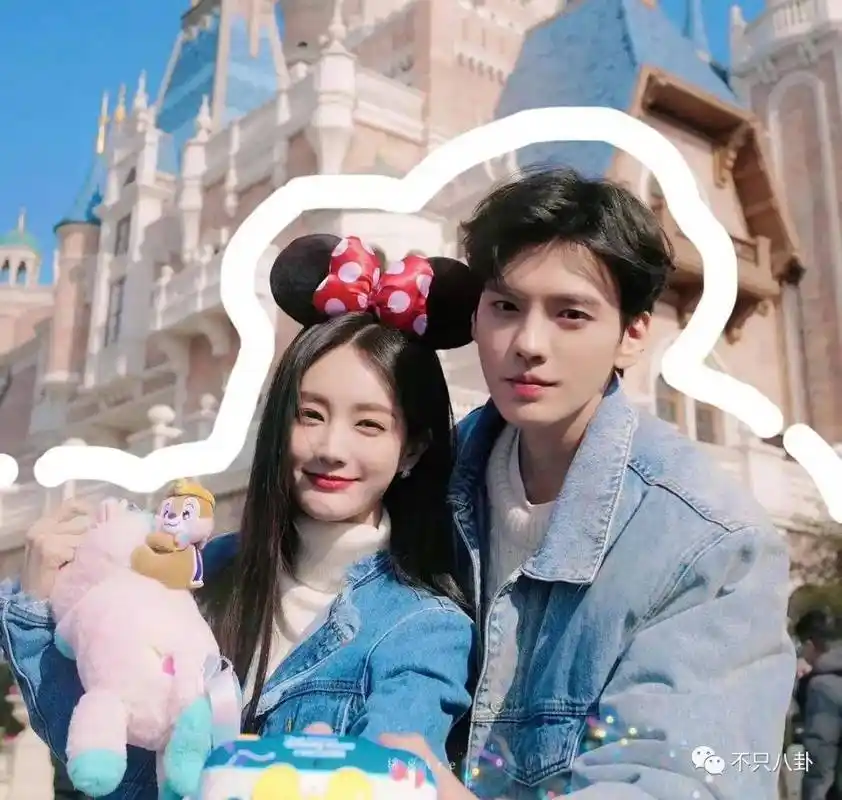 李一桐和毕雯珺的互动让人看不懂了……_cp_网友_姐姐