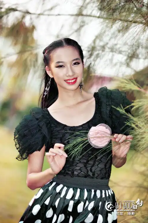 韦欣婷相约中澳花园第三辑