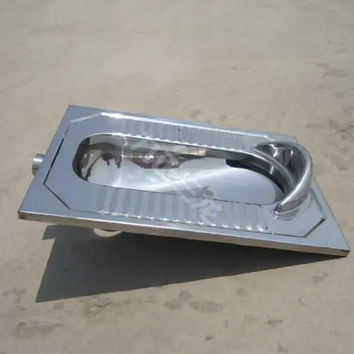 采用304不锈钢板材 304水冲不锈钢大便池 一体水冲不锈钢蹲便器带前挡