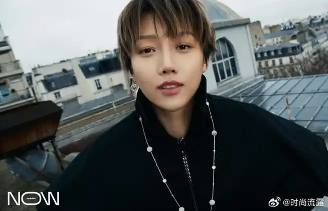 刘雨昕巴黎漫游者##刘雨昕marieclairenow春季刊封面