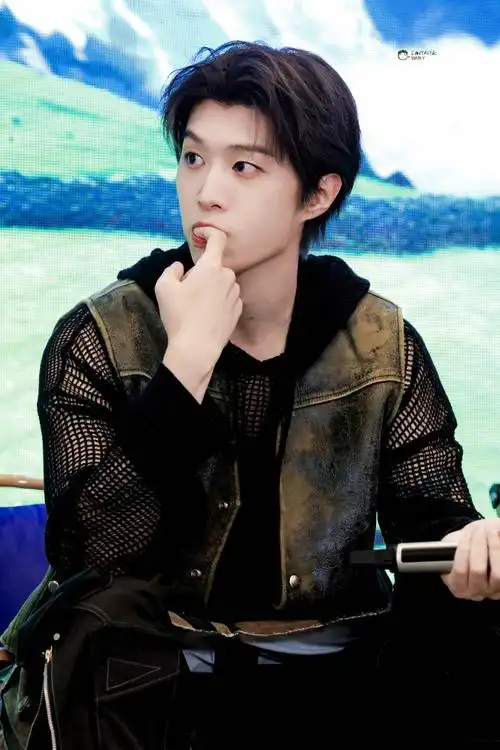 范丞丞现在就出发##范丞丞满电出发