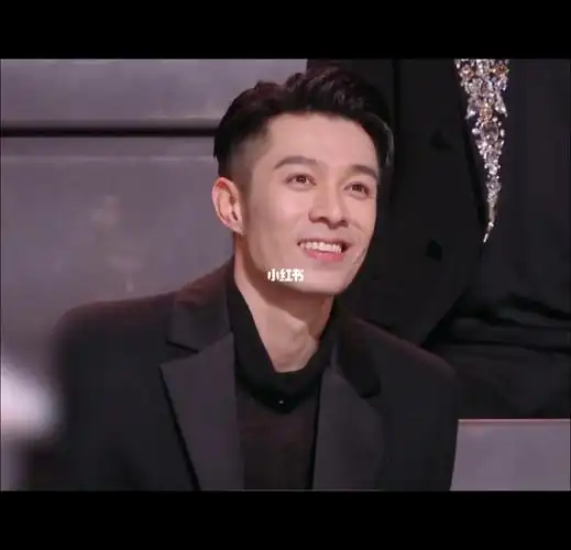 黑色西装王子周柏豪