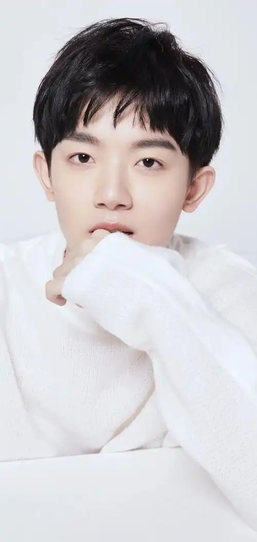 李明德明星高清壁纸帅气迷人每一张都让人心动不已