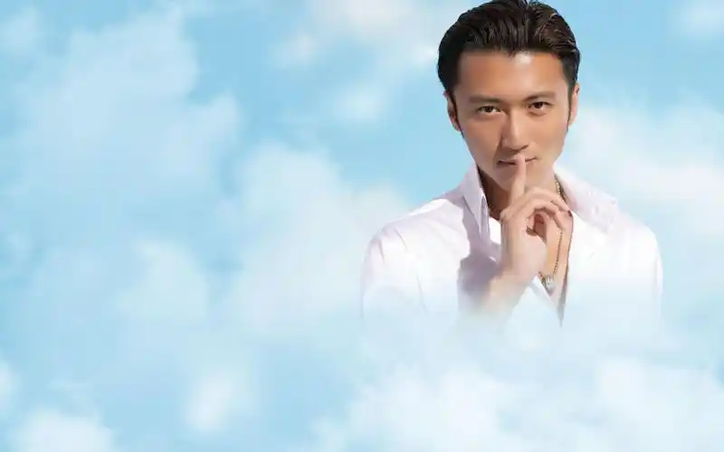 谢霆锋蓝色温馨帅气桌面壁纸