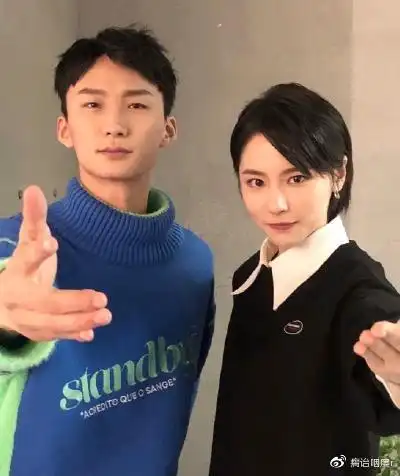 已经公布的3位正是李佳航,成果,张一铎他们可都是《爱情公寓》的老