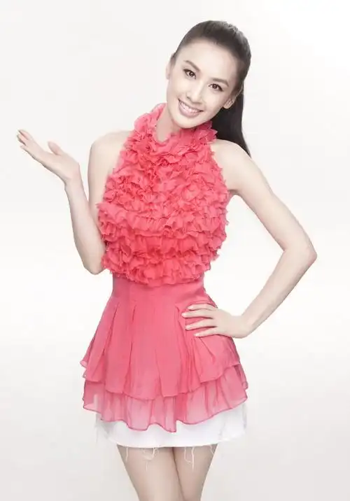 黄圣依奶茶平面广告