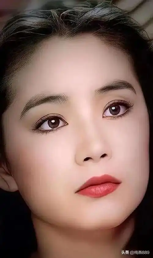 林青霞年轻时有多美18岁的她惊艳了全香港的女人!