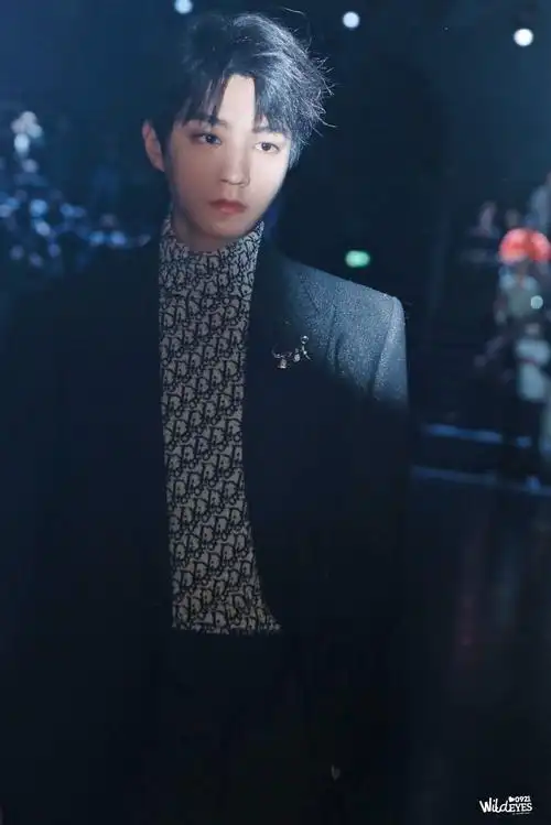 王俊凯超话#从开始到未来,只为王俊凯#走过2023年,期待2024年25岁的