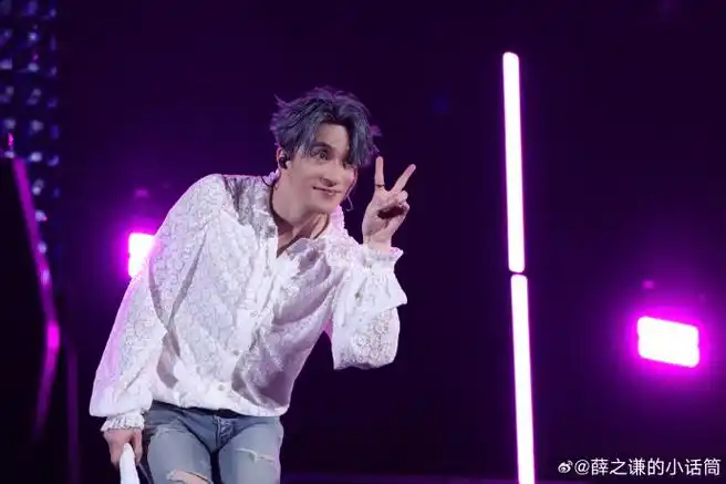 这是薛之谦在鸟巢的圆满,也是星际执行官0717号与北京的告别,看那