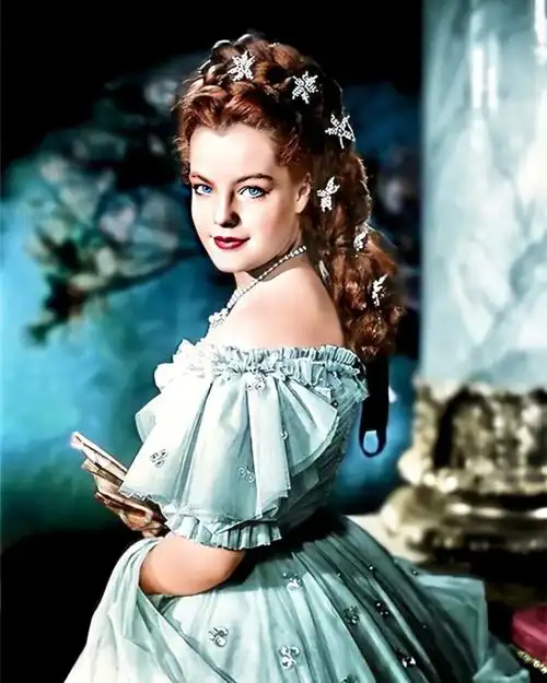 茜茜公主电影三部曲服装全解洛可可复兴史