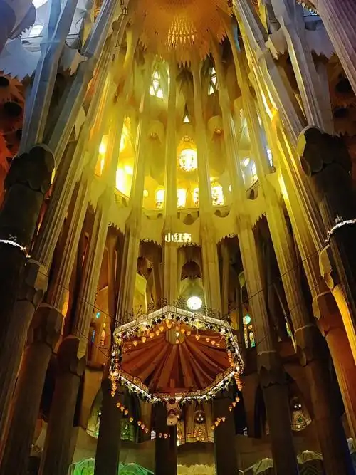 圣家堂 | 沉浸于天堂得颜色