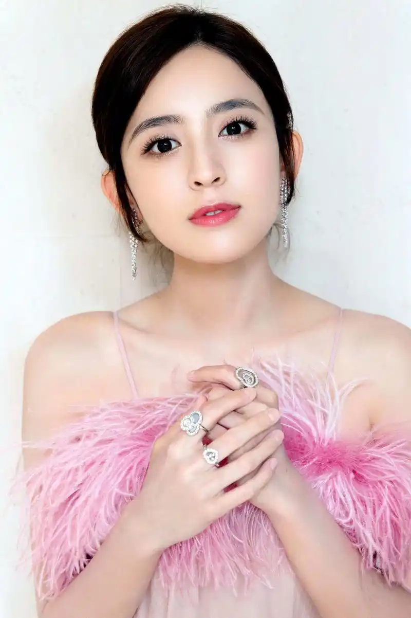 古力娜扎早年出道介绍