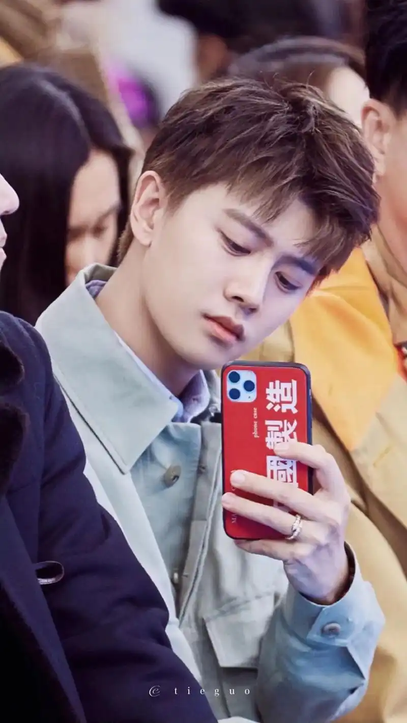 任嘉伦头像&壁纸特辑