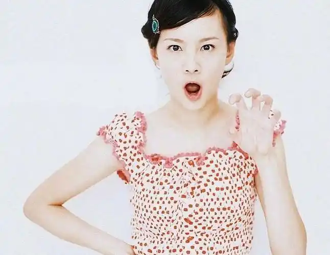 郑爽早期广告图流出看到她微笑的样子这才是楚雨荨