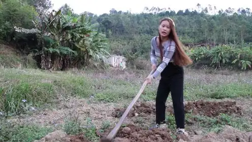 江西宜春21岁女孩,鞋厂打工8年仍单身,想找个帮管钱的男朋友
