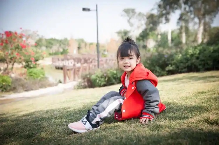 哈琳 萌娃 可爱 背景 壁纸 头像