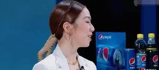 周震南太顽皮,主动要求被抱起,珍珠项链碎一地,邓紫棋出现幻觉_张旸