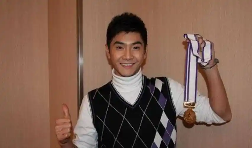 可是,随着关系的前进,王媞与肖钦之间对彼此的感情逐