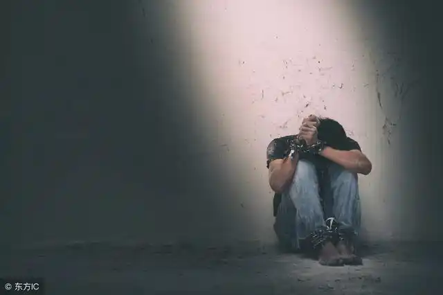 绝望的人清醒点吧看清现实