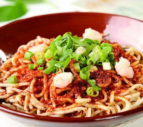 做油泼辣子时,别只会放盐!厨娘:多加这3种料,保证更香更入味