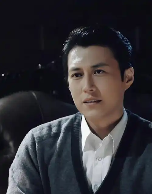 伪装者铁三角接力上新剧##靳东角色宇宙哪个最戳你