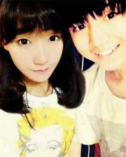 王俊凯绯闻女友李佳宁合照图片曝光,李佳宁王俊凯婚纱照