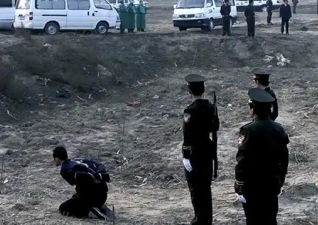 死刑犯枪决时为何一定要跪着除了防止逃跑这两点才是主要原因