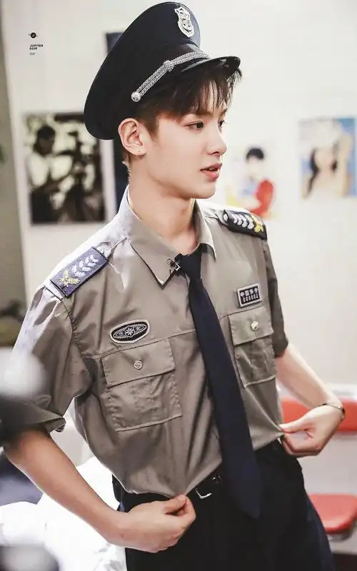 黄明昊 贾富贵 justin 昊哥密室大逃脱录制黄保安