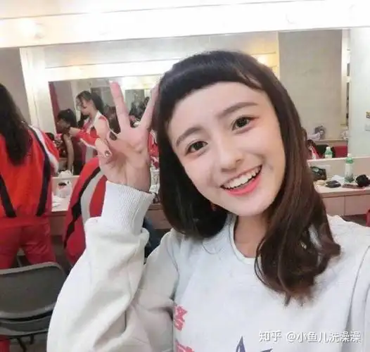 这样的圆形刘海你敢剪么? - 知乎