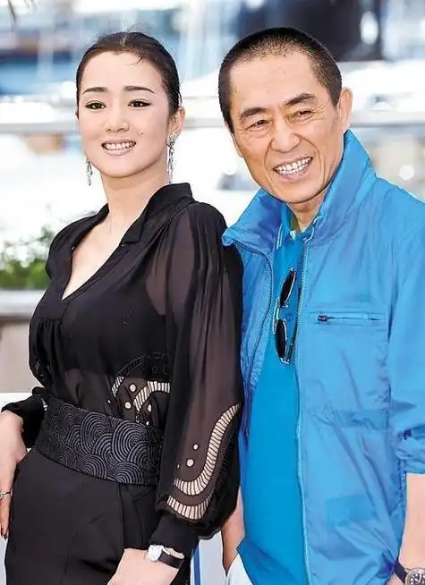 事实证明,私生活混乱的巩俐已经走上了另外一条大道