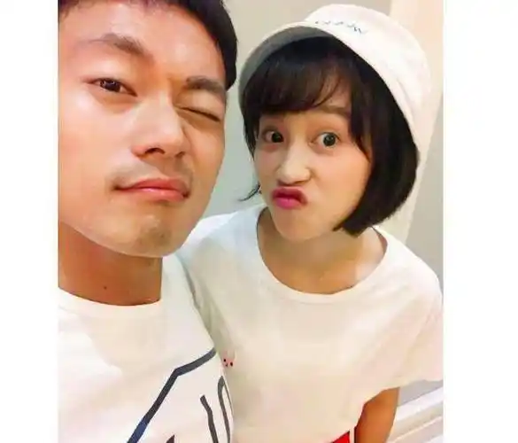 曹骏为蓝盈莹庆生好甜蜜,网友:原地结婚!_事儿_男友_名字