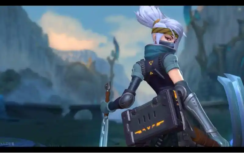 阿卡丽银色之牙