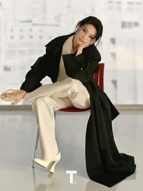 舒淇t锦绣二月刊封面##舒淇猫眼妆大片