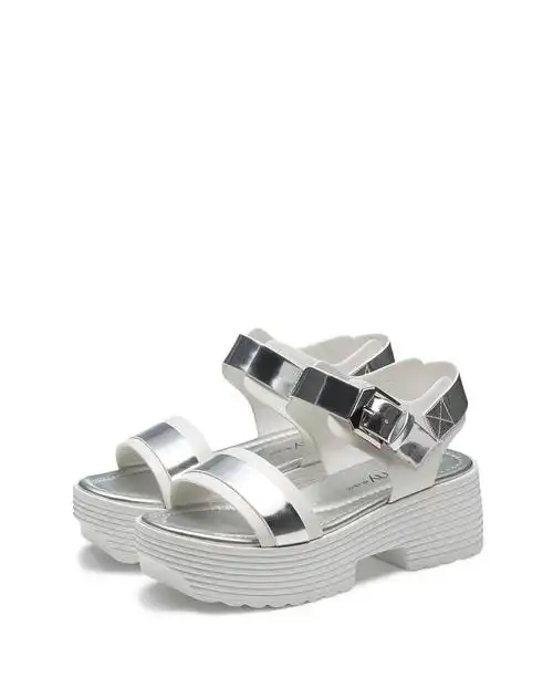 专柜同款白色丁字式扣带凉鞋